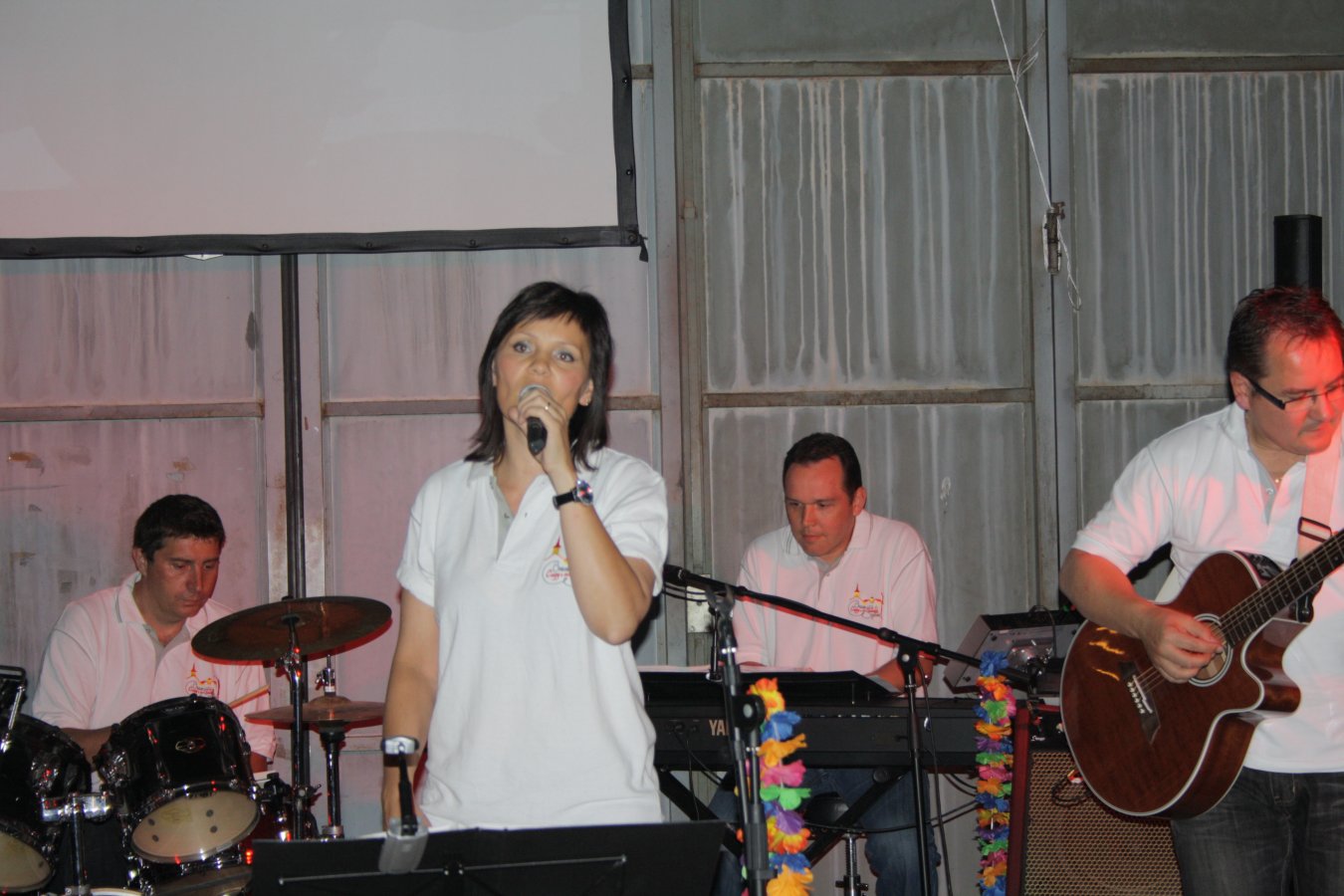 110715_org_diff_vill_talent_56