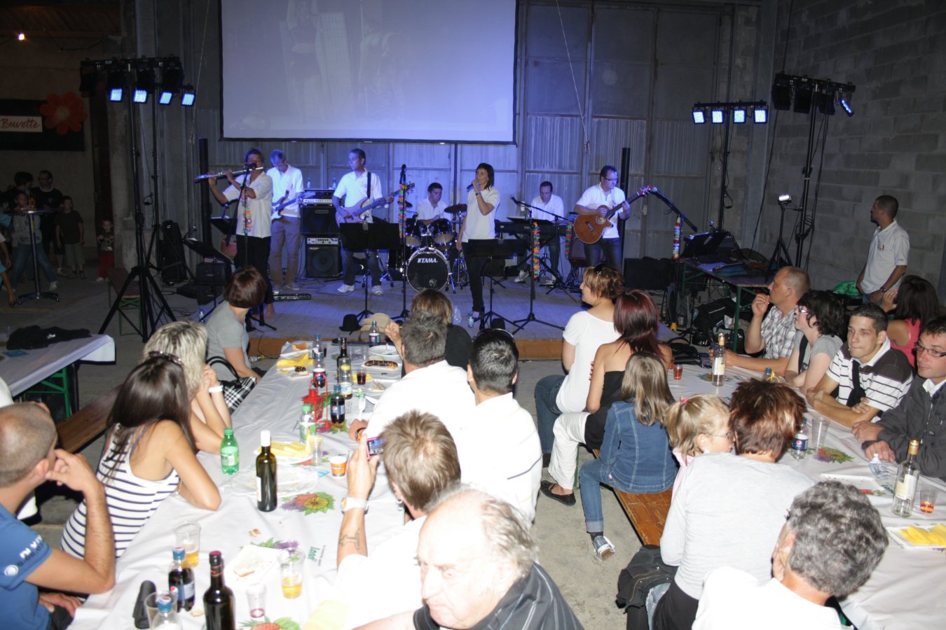 110715_org_diff_vill_talent_67