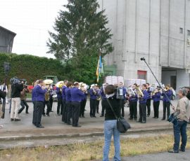 110228_village_talent_12