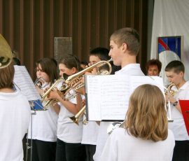 110228_village_talent_33