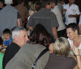 110715_org_diff_vill_talent_41