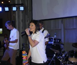 110715_org_diff_vill_talent_63