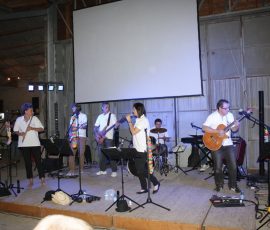 110715_org_diff_vill_talent_65