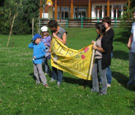 110807_broche_01